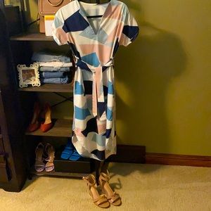 Women’s geometric shape dress & belt